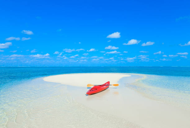istock sea in Maldives 679563276