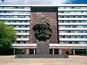 karl-marx-monument-in-chemnitz.jpg?b=1&s=170x170&k=20&c=0iCAqPriqwOobH-jbe9hD4xe1eQQV1Mkn5ANk10DFvc=