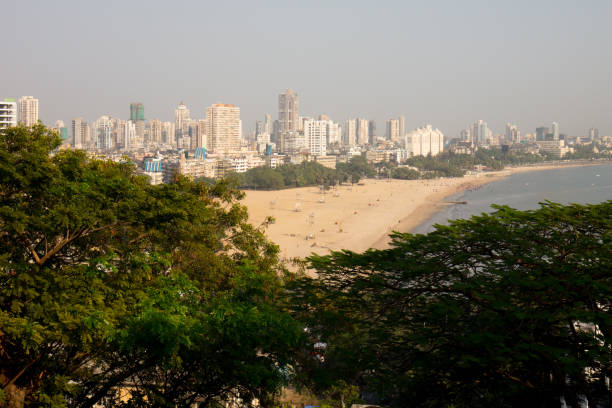 istock Chowpatty Beach in Mumbai 679822322