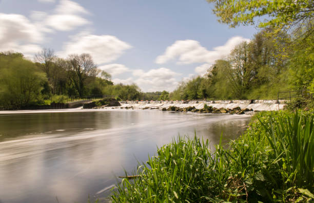 istock Long Daylight Exposure Photo Of Sprotbrough Weir 679904572
