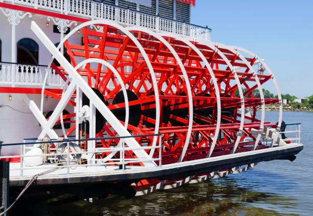 istock Oldfashioned Riverboat in Savannah, Georgia 679908258