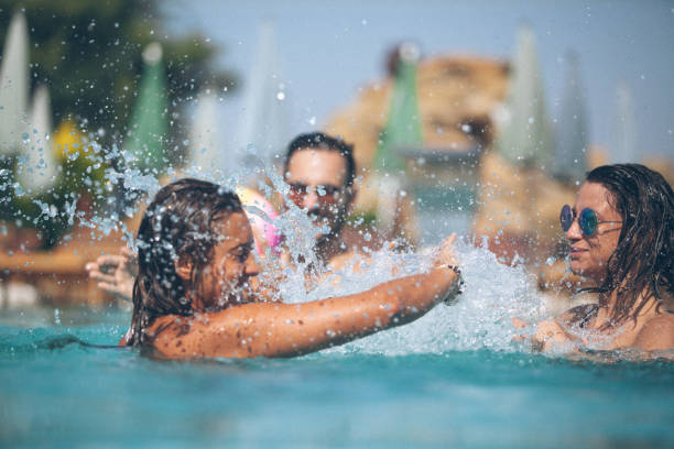 istock Friends have fun at the pool 679975126