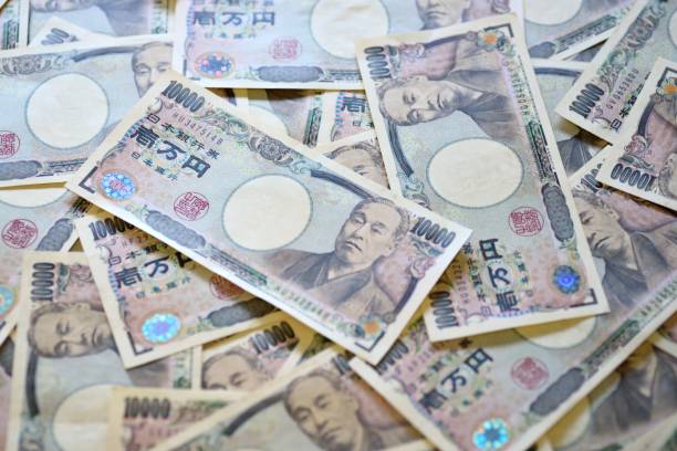 istock Japanese Ten Thousand Yen Notes 679994224