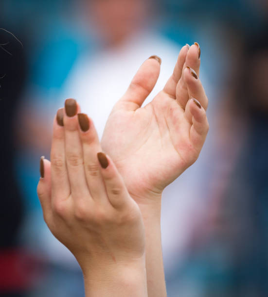 istock The girl claps her hands 680009158
