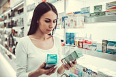 in-der-apotheke.jpg?b=1&s=170x170&k=20&c=8AHuXHbQPqf9VvLfdWYGPDwy5lSp058yEzBdMlumhM4=