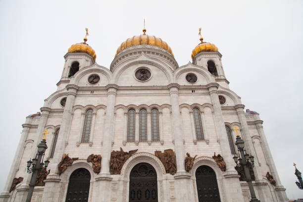 красивая православная церковь - russia church composition st petersburg стоковые фото и изображения