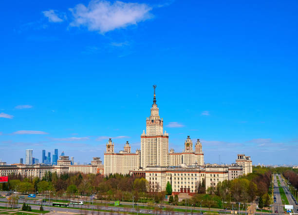 istock Sunny spring campus of Lomonosov Moscow State University under blue cloudy sky 680079020