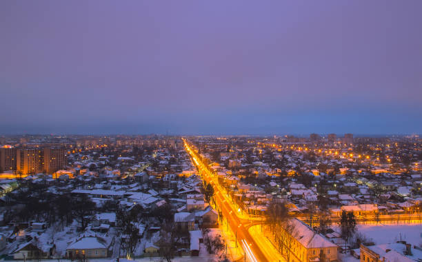 istock Close up view of edge the city 680096924