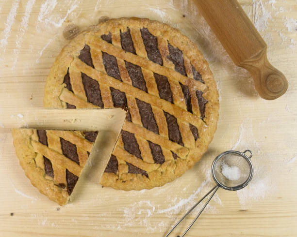 istock Tart with chocolate cream on wooden background - top view 680118106