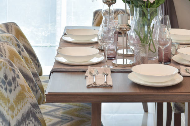 istock Elegance dining set with classic chair 680134530