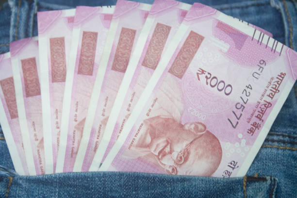 indian money two thousand rupees