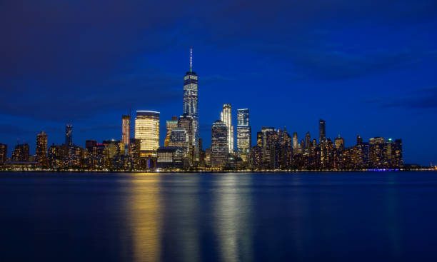 lower manhattan skyline of new york city - borough of north east imagens e fotografias de stock