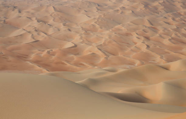 istock sand dunes of Liwa desert 680166018