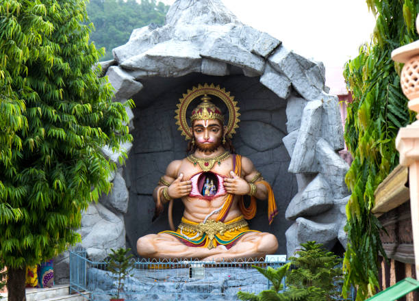 statue of hindu lord hanuman in rishikesh. india - buddhist puja imagens e fotografias de stock