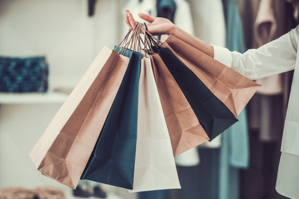 istock Afro American girl doing shopping 680250848