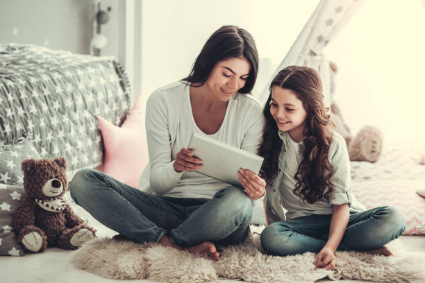 istock Mom and daughter 680271030