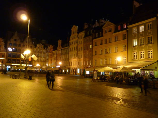 istock Wroclaw Old Town Market Square at Night 680295502