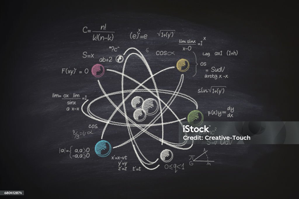 Molécula atómica en pizarra - Foto de stock de Física libre de derechos