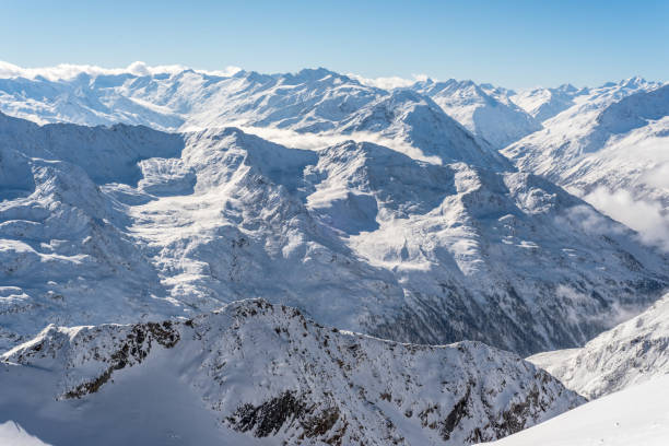 겨울스투파이 알프스에서 스키와 스노우보드 - skiurlaub 뉴스 사진 이미지