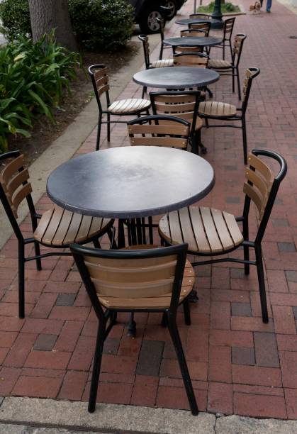 istock Sidewalk Cafe, Columbia, South Carolina 680535516
