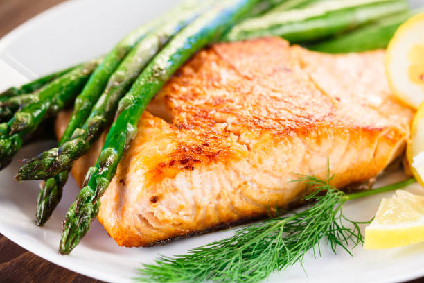 istock Grilled salmon and asparagus 680661232