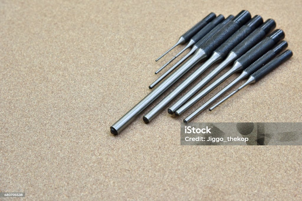 Roll Pin Punch Set Tools For Remove Pin Or Latch Of Any Mechanical