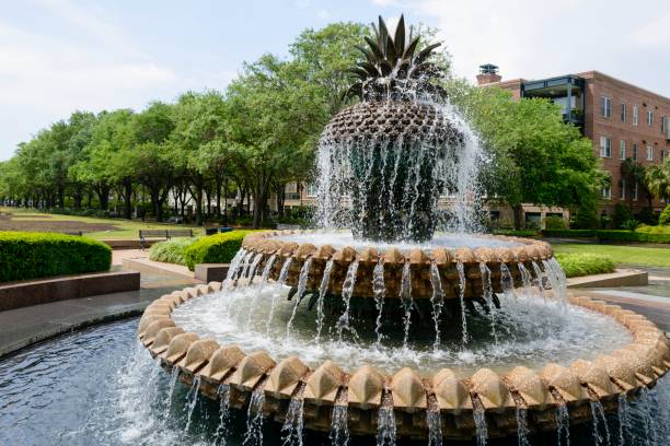 istock Pineapple Fountain, Charleston, South Carolina 680733746