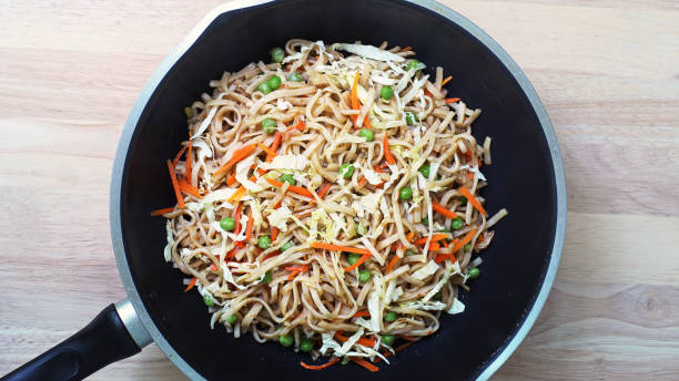 istock Traditional Vegetarian Pad Thai in Wok 680874214