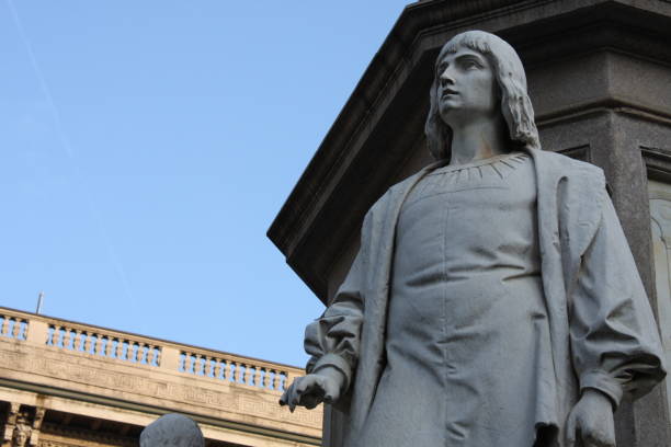 istock Statue of Leonardo Davinci in Piazza della Scala, Milan, Italy 680889524