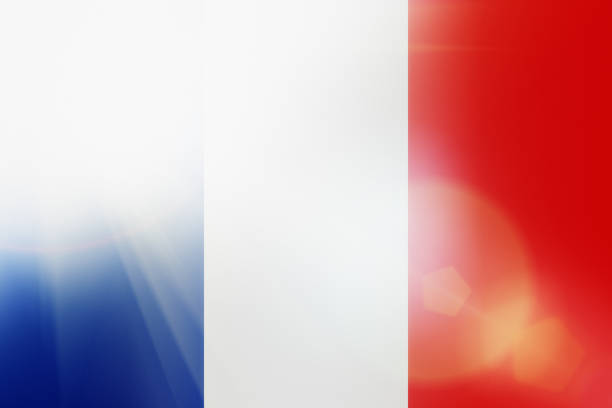 렌즈 플레어 햇볕에 쬐 인 프랑스의 국기 - tricoleur 뉴스 사진 이미지