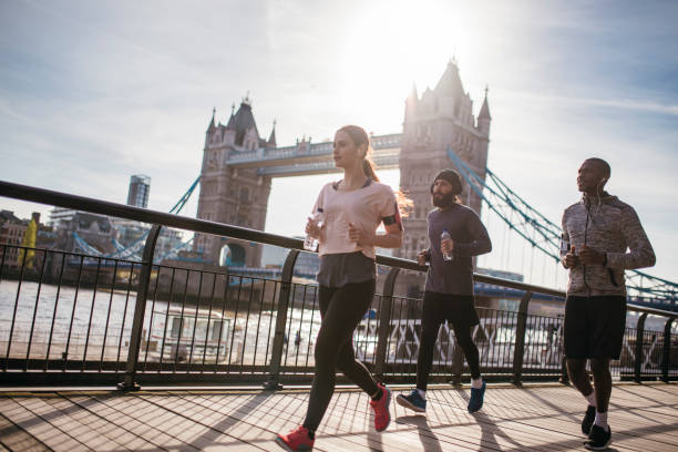 istock Running in the city 680948148