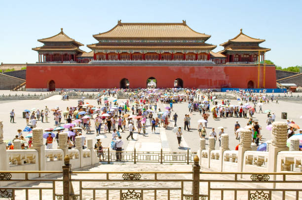 veduta della città proibita a pechino, cina - travel locations europe china beijing foto e immagini stock