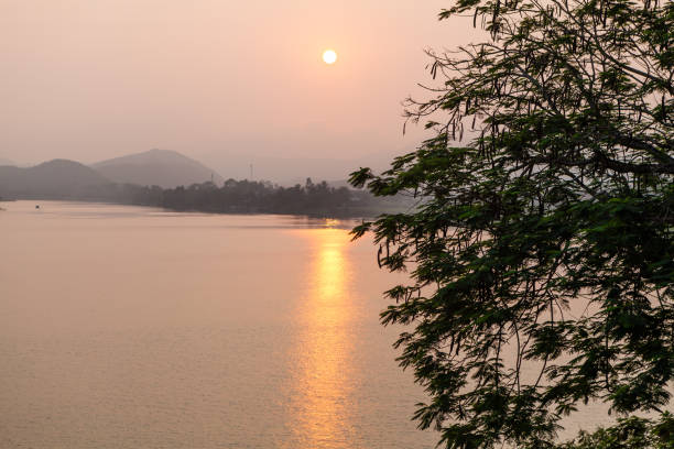 istock View from Thien Mu Pagoda to the sunset over Perfume River 681015098