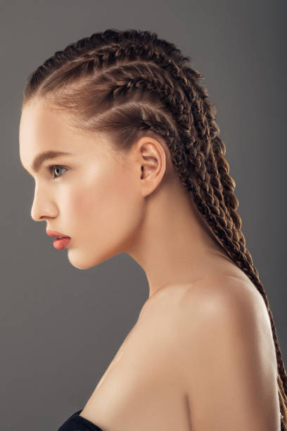 istock Young beautiful woman 681427338