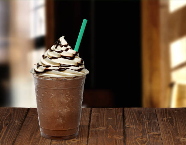 frappuccino in takeaway cup - whipped imagens e fotografias de stock