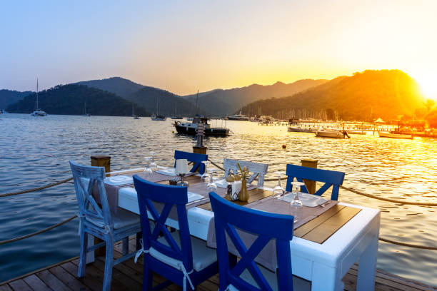 dinner table - dining nautical vessel recreational boat europe imagens e fotografias de stock