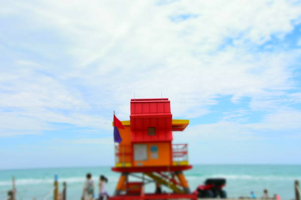 istock Lifeguard house in Miami, Florida 681726896