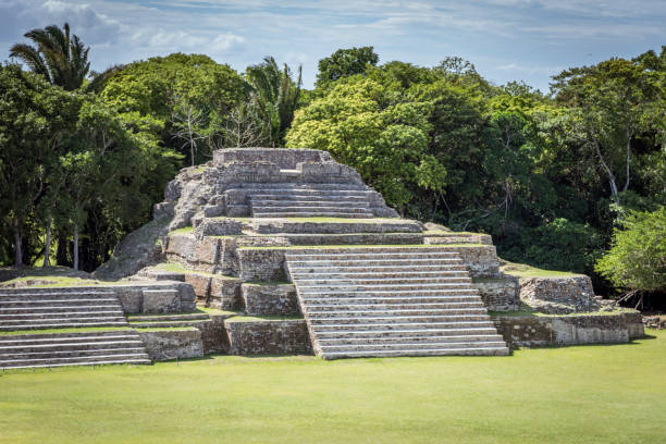 istock Altun Ha Belize Mayan Tomb 681886116