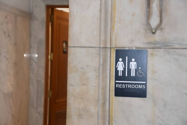 istock Black toilet sign 681935614