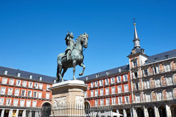 istock Statue of Philip III on Plaza Mayor 681938984