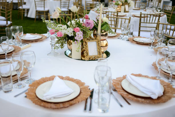 istock Original wedding floral decoration 681982680