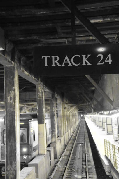 wielki dworzec centralny - subway station new york city staircase manhattan zdjęcia i obrazy z banku zdjęć