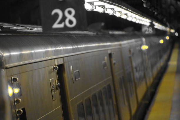 wielki dworzec centralny - subway station new york city staircase manhattan zdjęcia i obrazy z banku zdjęć