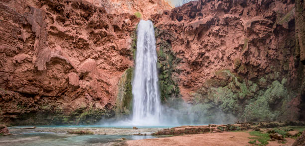 istock Mooney Falls Waterfall, Havasu Falls, Grand Canyon, Arizona 682006632