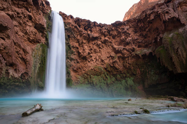 istock Mooney Falls Waterfall, Havasu Falls, Grand Canyon, Arizona 682006794