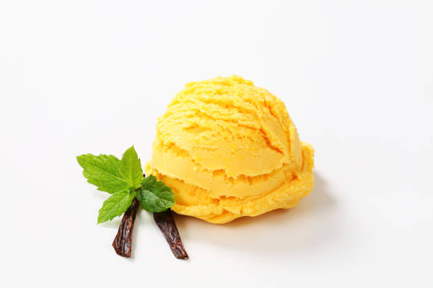 istock Scoop of yellow ice cream 682134182