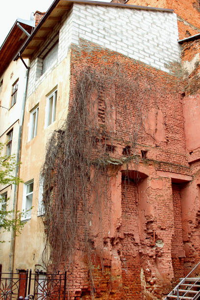 istock Ruins of red brick building walls 682154542