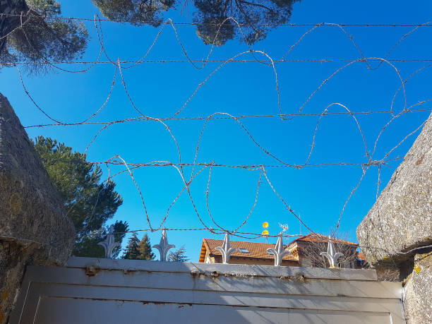 istock Wire of thorns on door 682155530