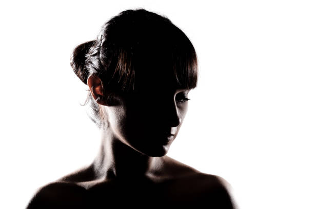 istock silhouette girl portrait 682230074