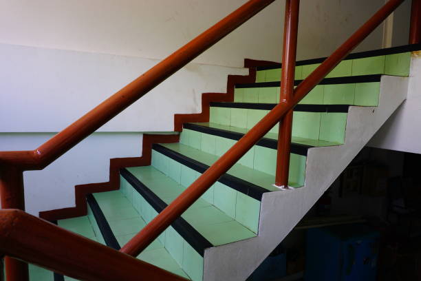 istock Flight of stairs in a building 682299004
